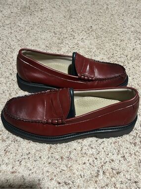 G.H. Bass & Co. Larson Weejuns Leather Slip-On Loafers Men’s 13 Like New